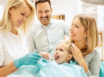 Smiles by the Sea: A Guide to Your Kid&#039;s First Dental Visit