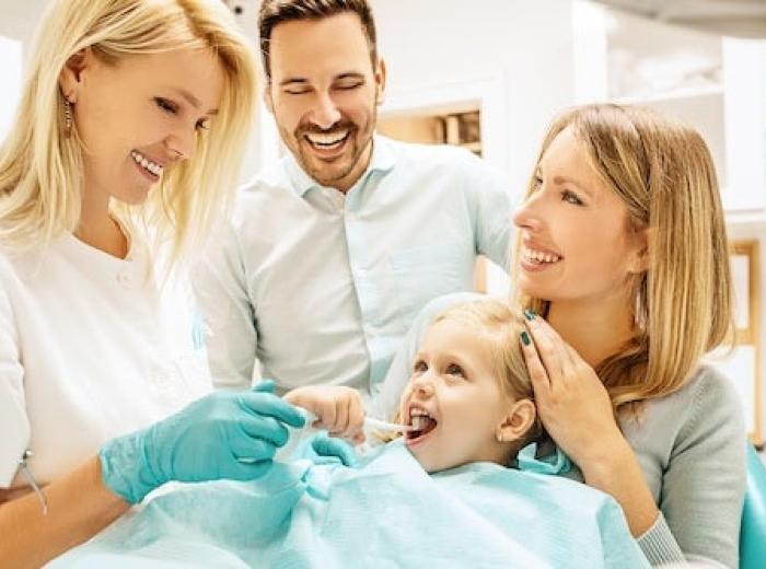 Smiles by the Sea: A Guide to Your Kid's First Dental Visit